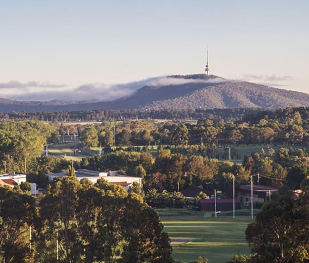 Abode Tuggeranong Lejlighedshotel Canberra Eksteriør billede