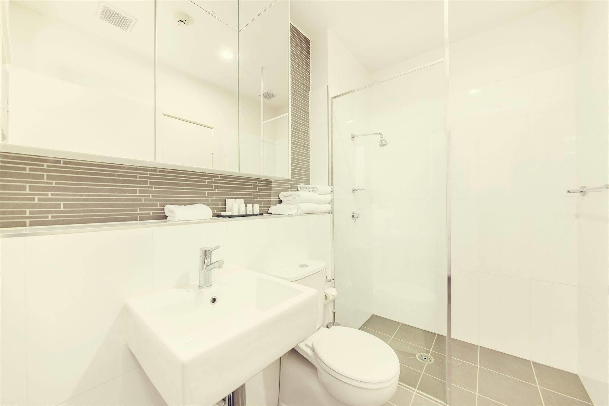 Abode Tuggeranong Lejlighedshotel Canberra Eksteriør billede